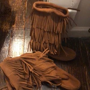 Minnetonka Boots- never worn